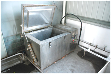 Cryogenic refrigerator